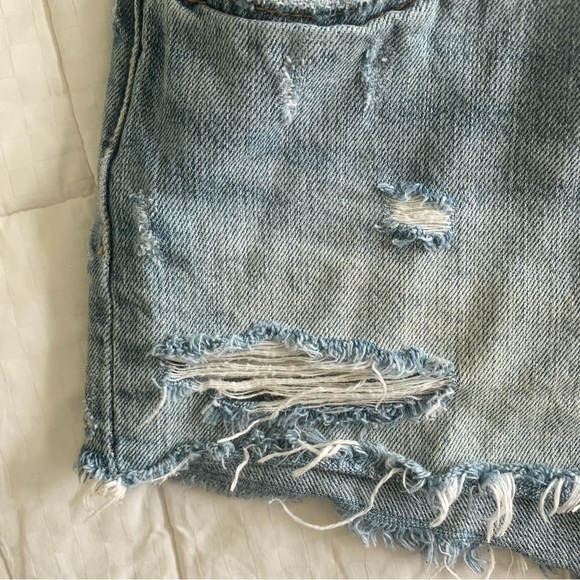 Levi’s 501 jean shorts waveline - medium wash - Picture 5 of 13